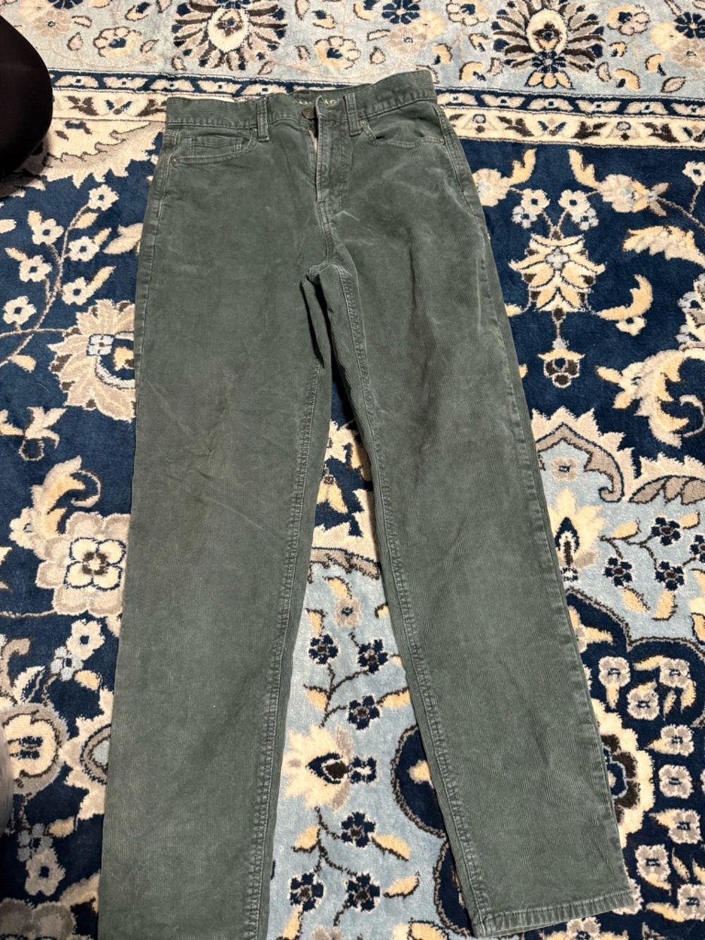 Corduroy High-Rise Pants in Olive Green